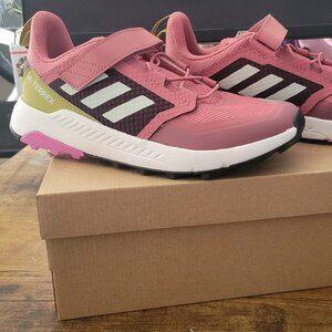 Adidas Terrex Trailmaker Hiking Shoes (pink) - Size 6 Kids